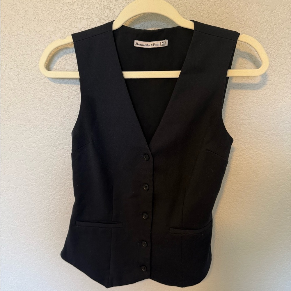 Abercrombie & Fitch Black Tailored V-Neck Vest Tank